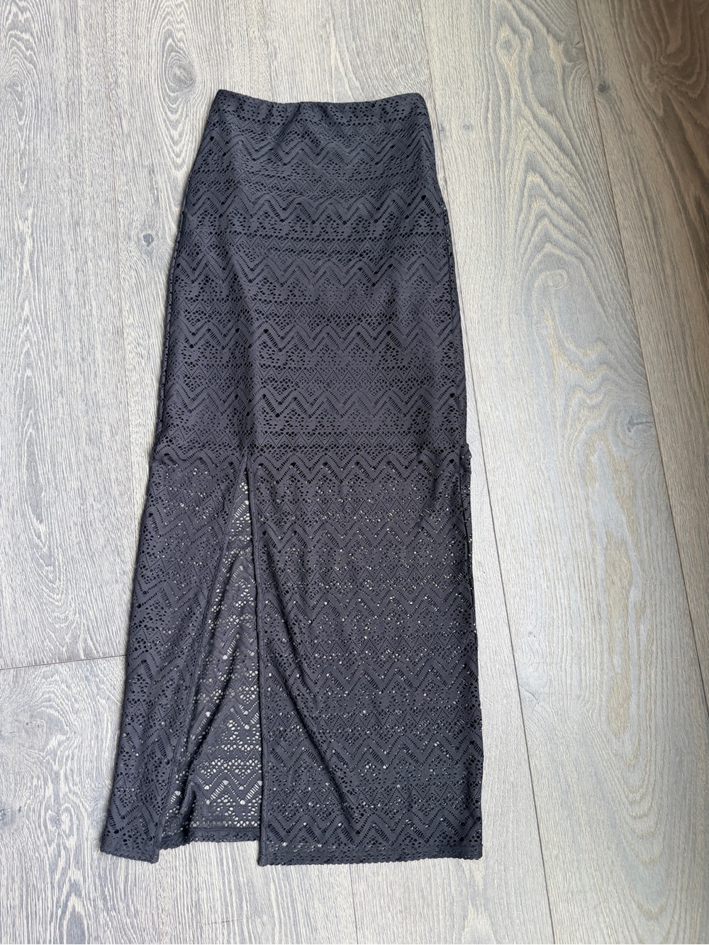 Exotica ExoticAthletica Black Bohemian Lace Midi Skirt w/ Side Split Size Medium